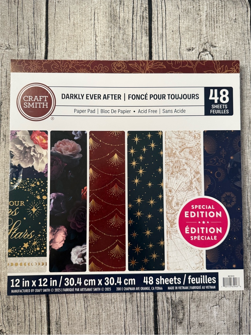 NWT. Special edition Cardstock book for scrapbooking, crafts - 48 sheets